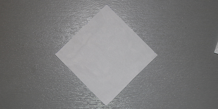 Blüte aus Papier basteln