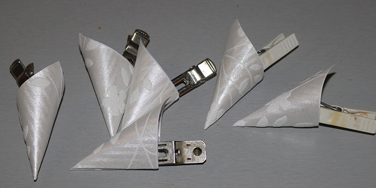 Blüte aus Papier basteln