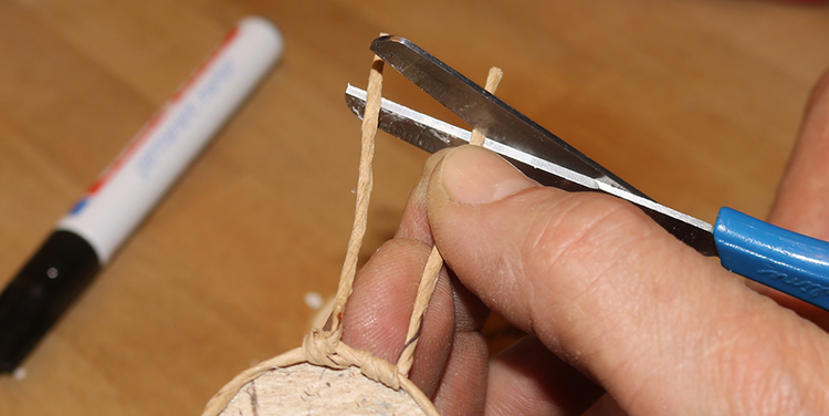 Henne und Hahn aus Papierdraht biegen