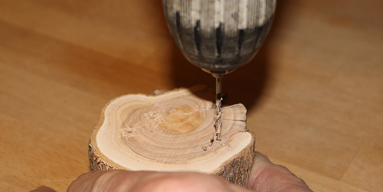 Henne und Hahn aus Papierdraht biegen