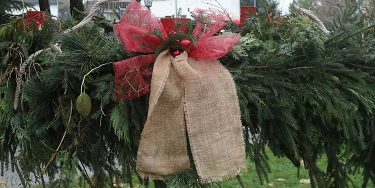 grosse Schleife binden Anleitung