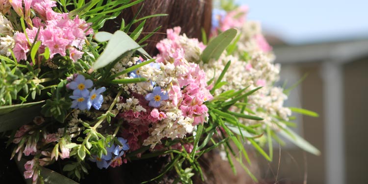 Blumenkranz für das Haar