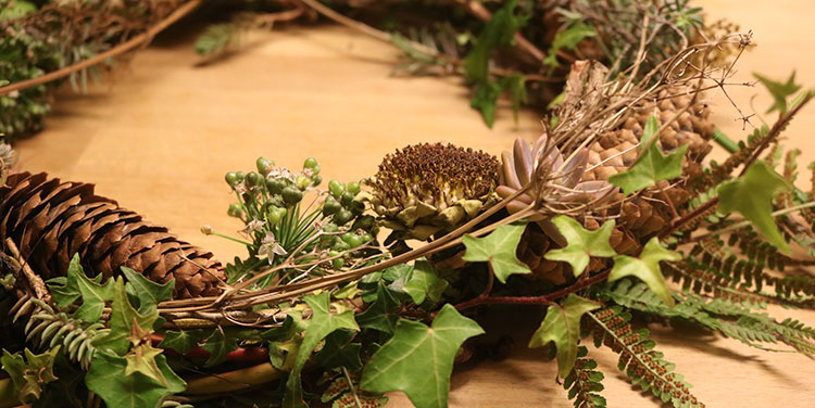 Herbstkranz binden