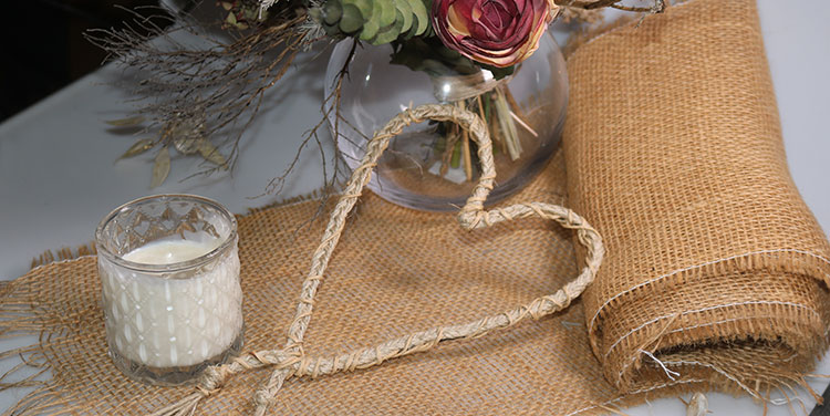 Herz aus Papierdraht und Paketschnur im Boho Style