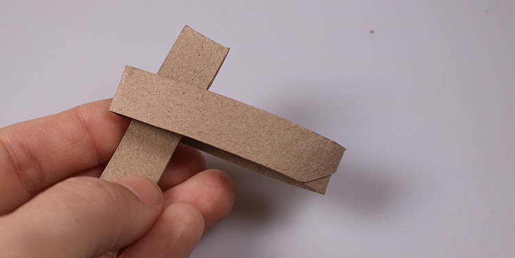 Schachtel aus Toilettenpapierrollen