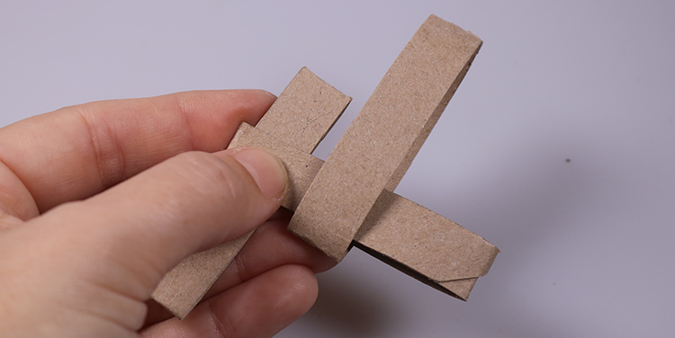 Schachtel aus Toilettenpapierrollen