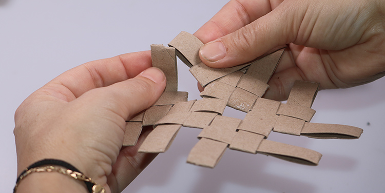 Schachtel aus Toilettenpapierrollen