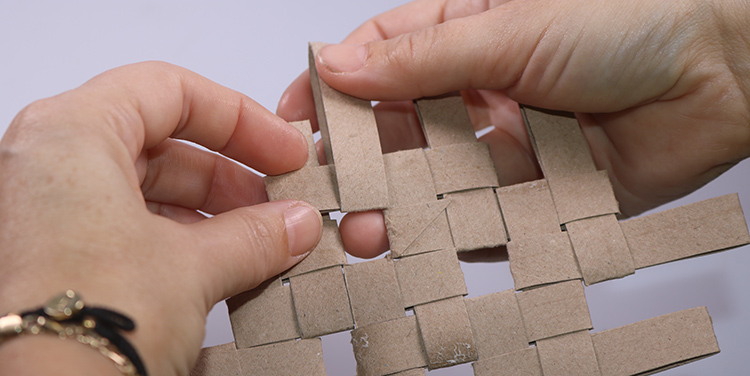 Schachtel aus Toilettenpapierrollen