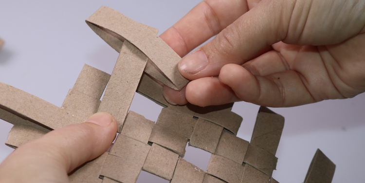 Schachtel aus Toilettenpapierrollen