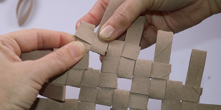 Schachtel aus Toilettenpapierrollen