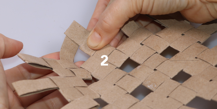 Schachtel aus Toilettenpapierrollen