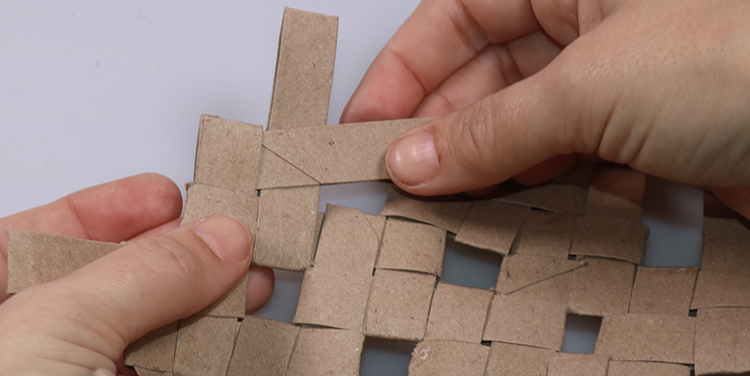 Schachtel aus Toilettenpapierrollen