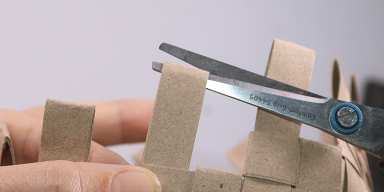 Schachtel aus Toilettenpapierrollen