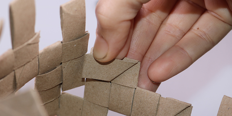 Schachtel aus Toilettenpapierrollen