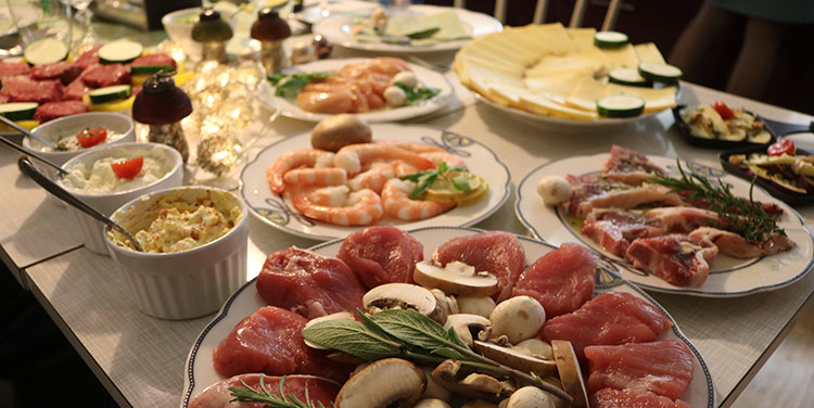 Was brauche ich für einen tollen Raclette Abend Tipps Einkaufsliste