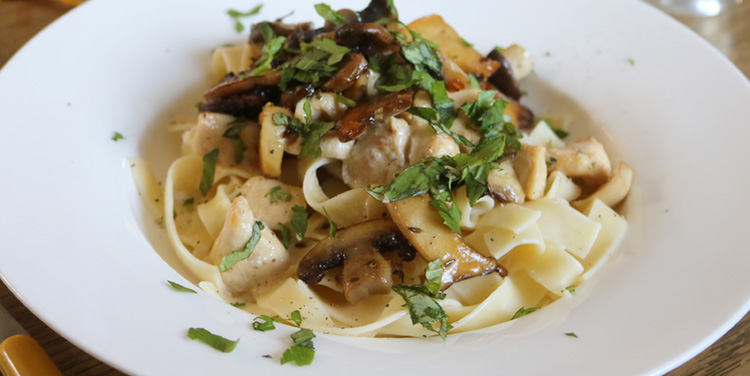 Rezept Tagliatelle mit Pilzen und Huhn